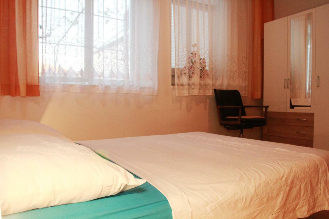 Raos Iva Apartment Трогир Екстериор снимка
