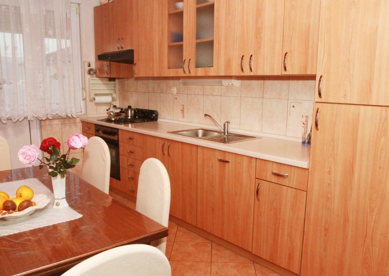 Raos Iva Apartment Трогир Екстериор снимка