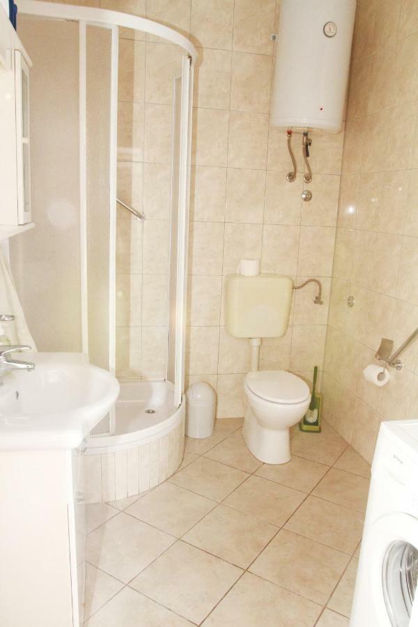 Raos Iva Apartment Трогир Екстериор снимка