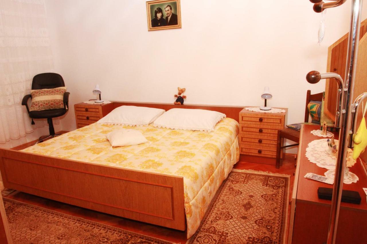 Raos Iva Apartment Трогир Екстериор снимка