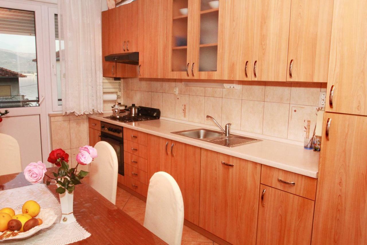 Raos Iva Apartment Трогир Екстериор снимка