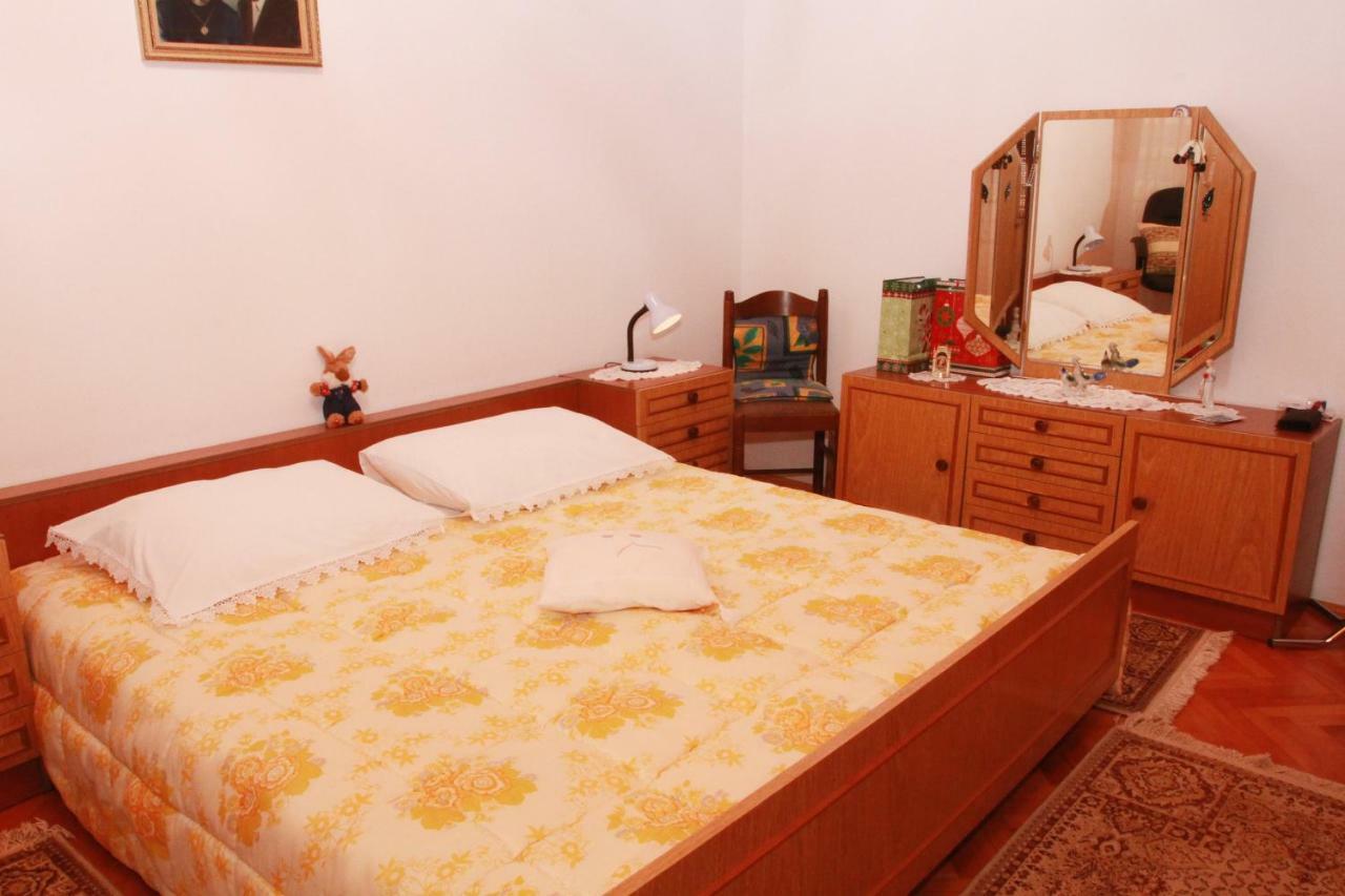 Raos Iva Apartment Трогир Екстериор снимка