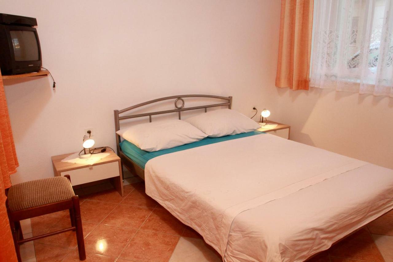 Raos Iva Apartment Трогир Екстериор снимка