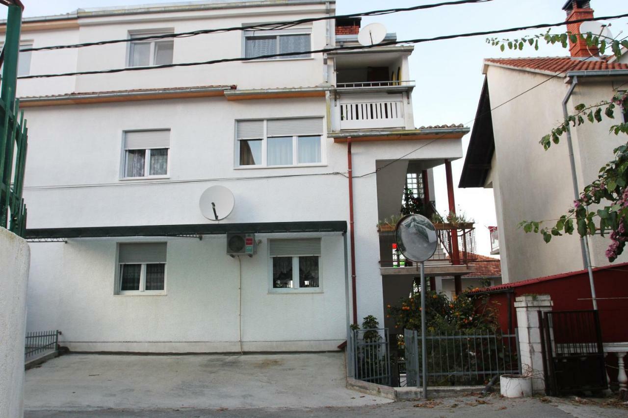 Raos Iva Apartment Трогир Екстериор снимка