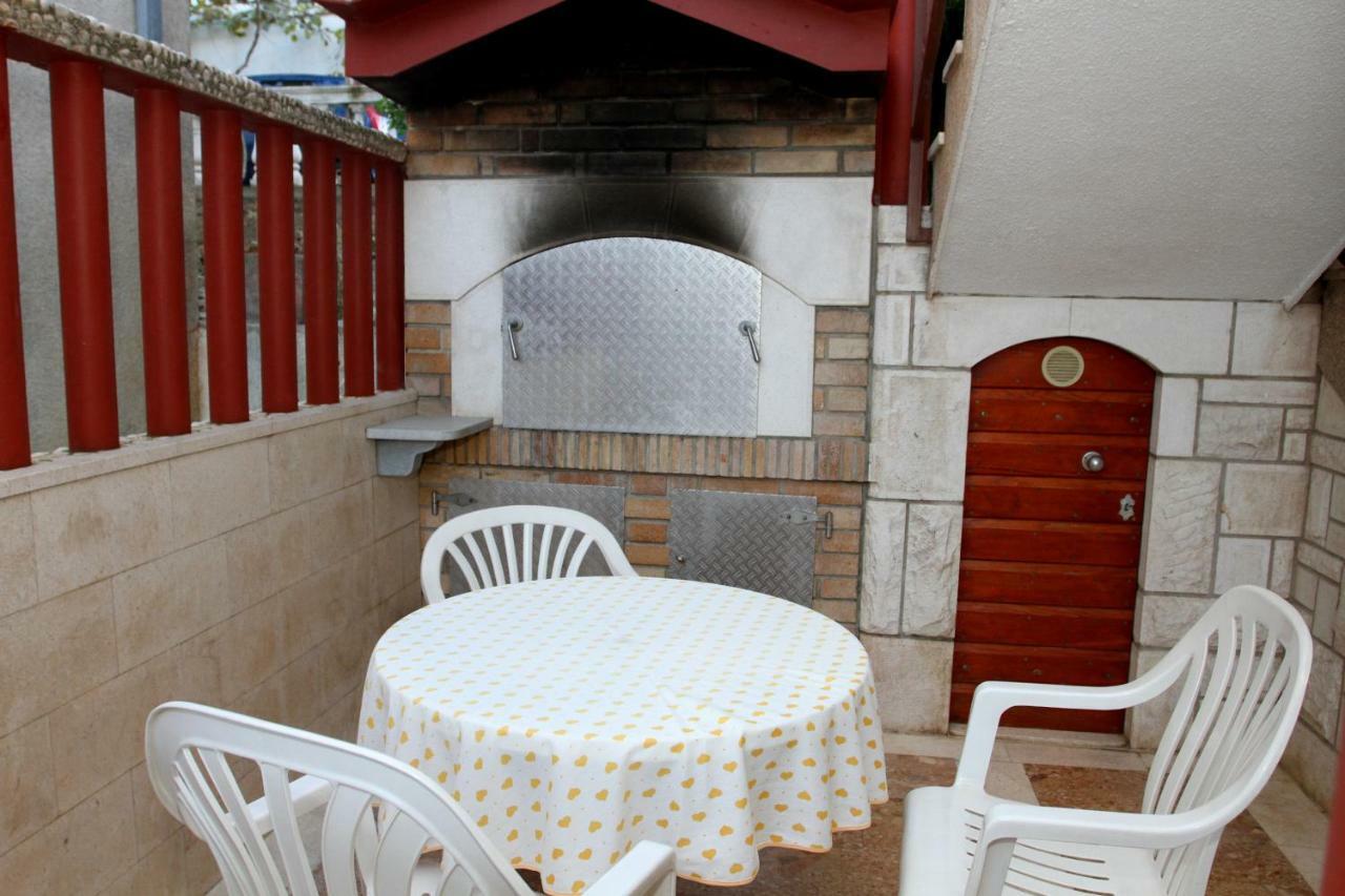 Raos Iva Apartment Трогир Екстериор снимка