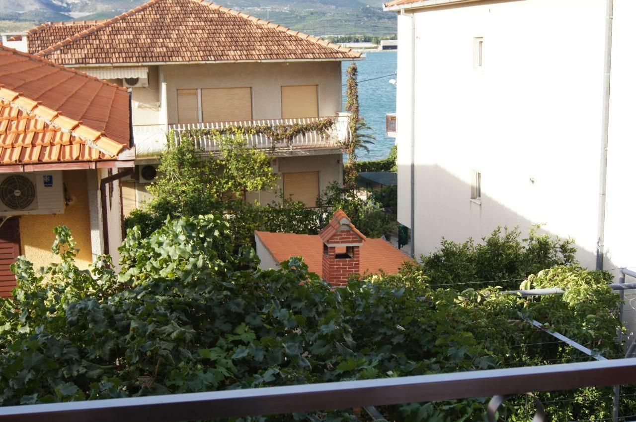 Raos Iva Apartment Трогир Екстериор снимка
